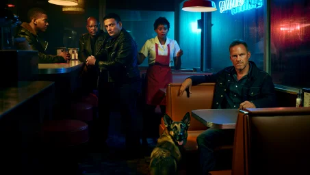 Watch the Moment a German Shepherd Defends a Waitress from Three Attackers