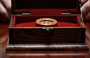 My sister drowned saving me… But 25 years later, she walked into my office and called me by a name only she knew